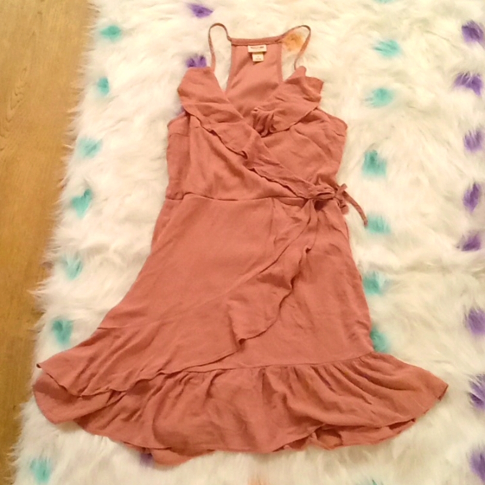 Brand Mossimo Supply Co.- Size medium- Color salmon pink